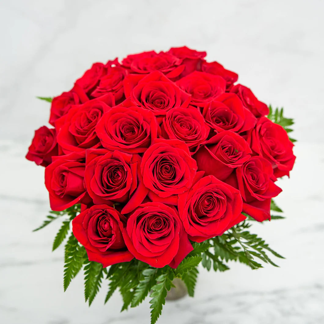 Bouquet RossoAmore: 24 Rose Inebrianti - BD FIORISTA