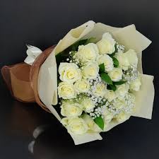 Sinfonia Bianca: 24 rose bianche - BD FIORISTA